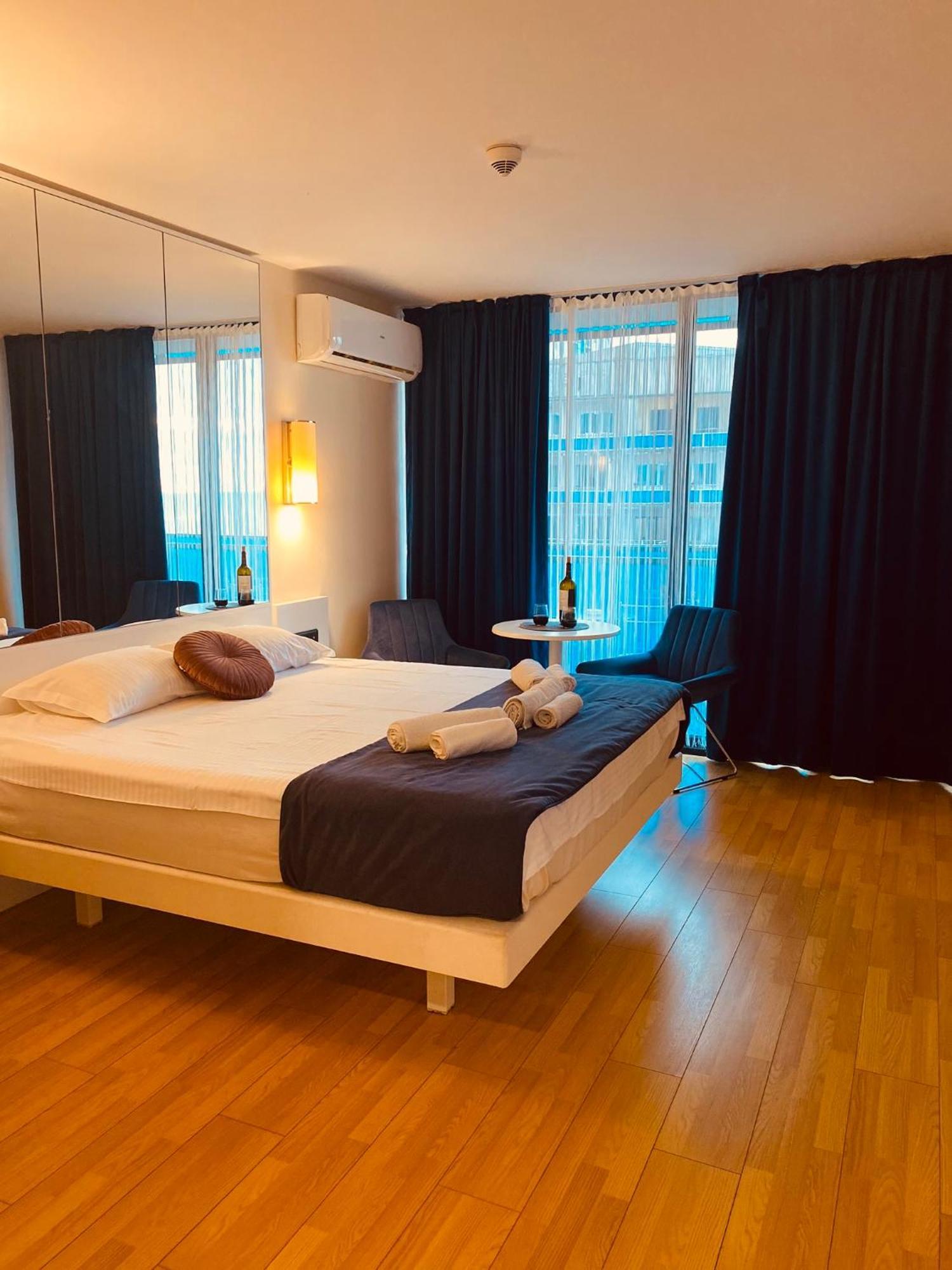 Orbi City Sea View Батуми Екстериор снимка